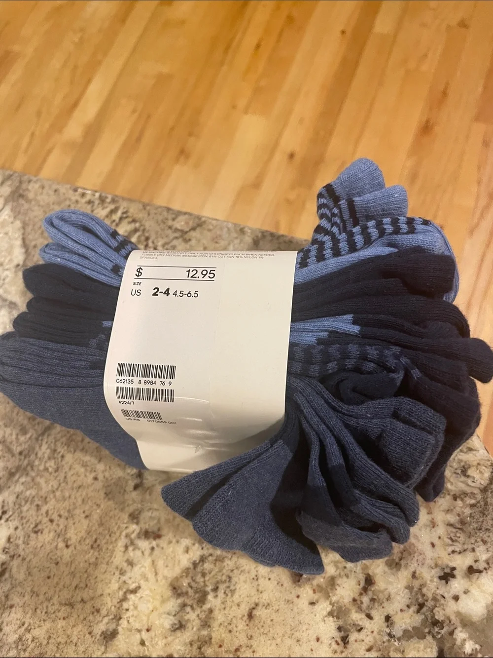 NWT H&M Boy’s Navy and Light Blue 7 Packs Socks